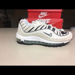 Womens Nike Air Max 98 igloo running shoes